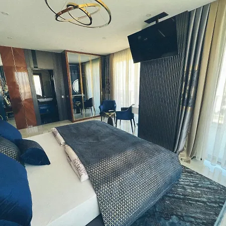 # B87 - Luxus-duplex Apartment, 12 Und 13 Stock Ueber Alanya, Whirlpool Mit Meerblick, Bar, Baeder, Terrassen, Gym, Private Tower Apartamento